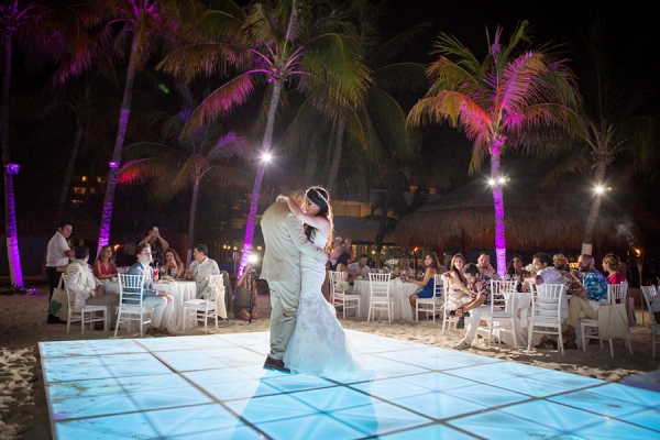 Bride-groom-first-dance