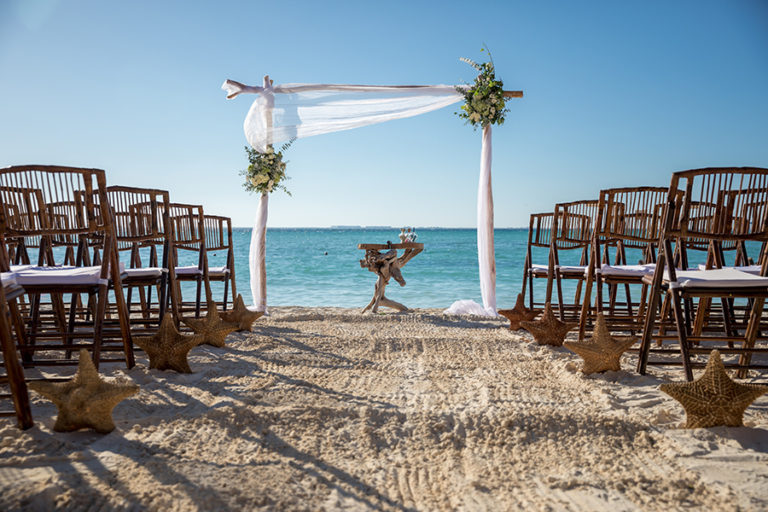 Mayan Beach Club Wedding | Isla Mujeres Wedding Photographer